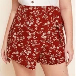 Shein plus wrap tie side floral shorts